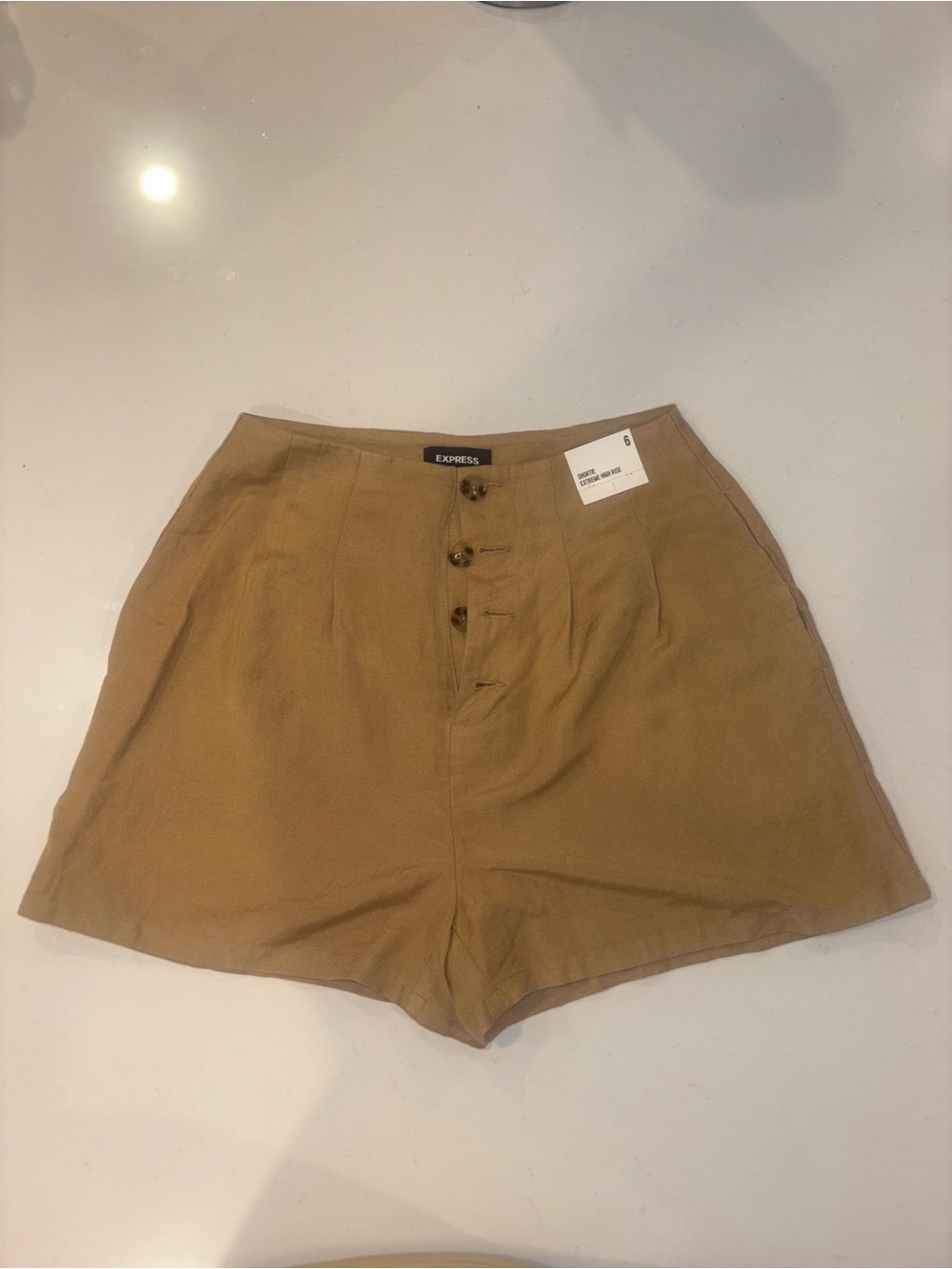 Express Shortie Extreme High Rise Shorts Tan Size 6 NWT